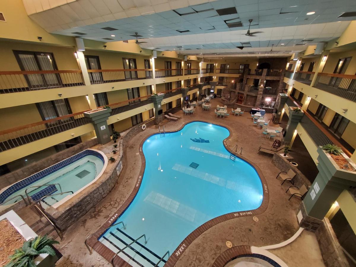 Baymont By Wyndham Shakopee Hotell Exteriör bild